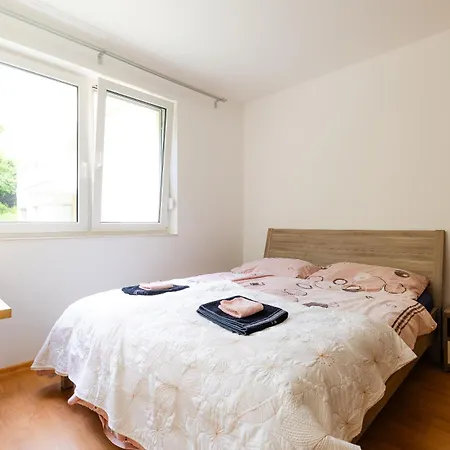 Spacious With Balcony - Private Garage Parking * Bratislava